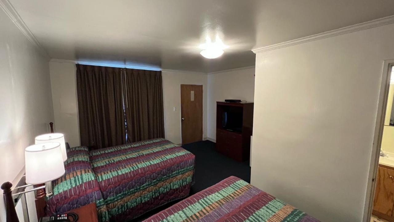 Hotel Four Oaks